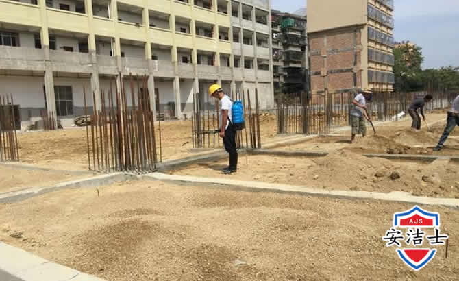 路桥区学校机关防治白蚁